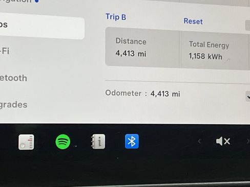 Used 2025 Tesla Model 3 Long Range image 16