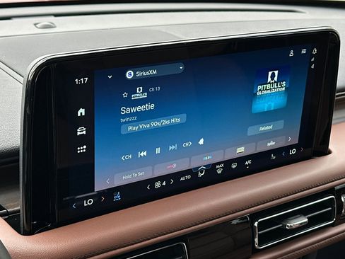 New 2026 Lincoln Aviator Reserve image 18