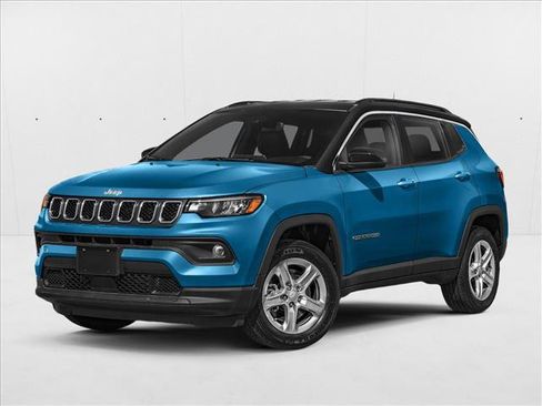 Used 2024 Jeep Compass Latitude w/ Altitude Special Edition AWD/4WD image 1