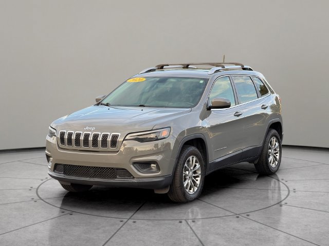 Used 2020 Jeep Cherokee Latitude Plus w/ Cold Weather Group AWD/4WD image 2