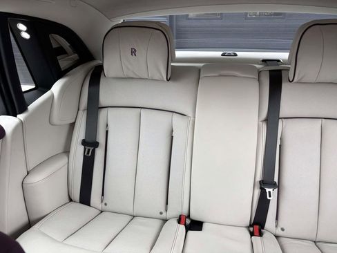 Used 2019 Rolls-Royce Phantom Sedan image 33
