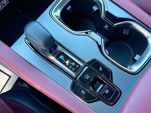 Used 2024 Lexus RX 500h F Sport w/ Convenience Package image 30