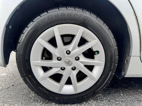 Used 2013 Toyota Prius V Three FWD image 11