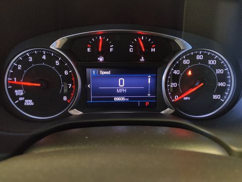 Used 2022 GMC Acadia SLE FWD image 23