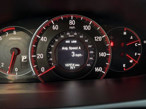 Used 2017 Honda Accord Sport image 18