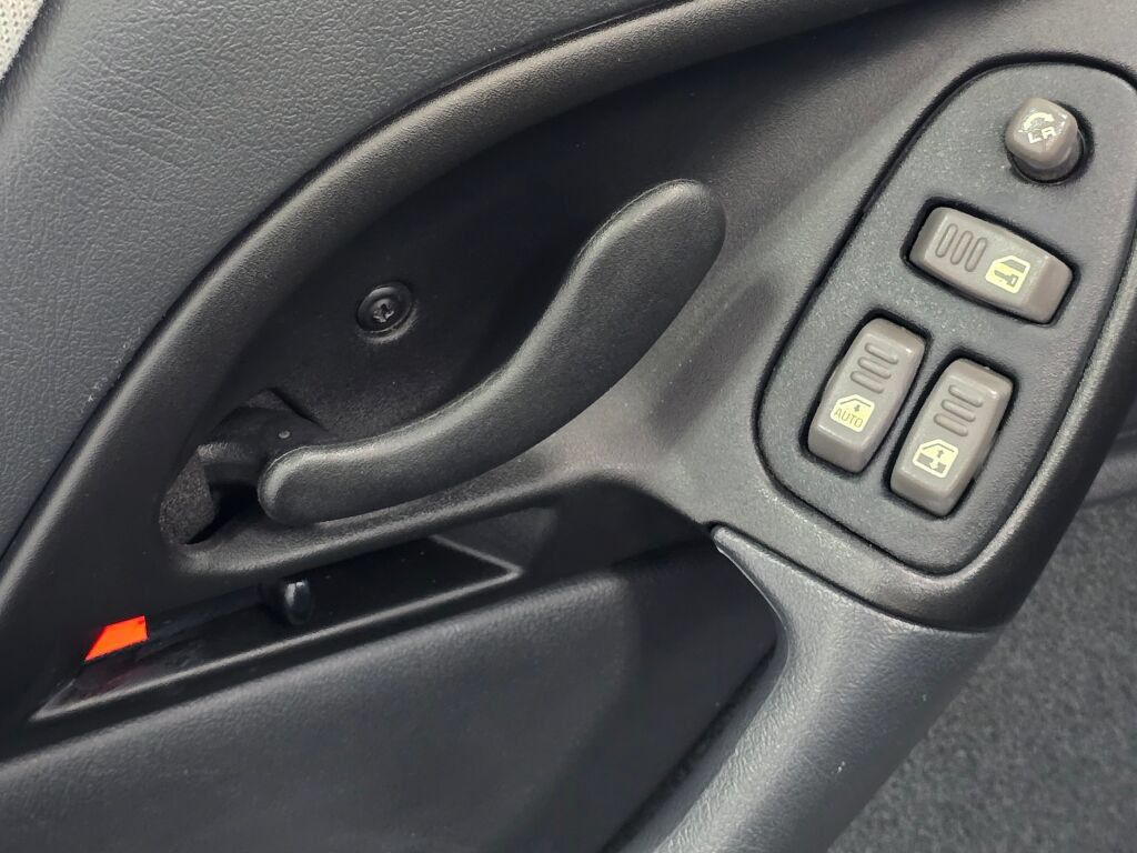 Used 1993 Chevrolet Camaro Z28 RWD image 85