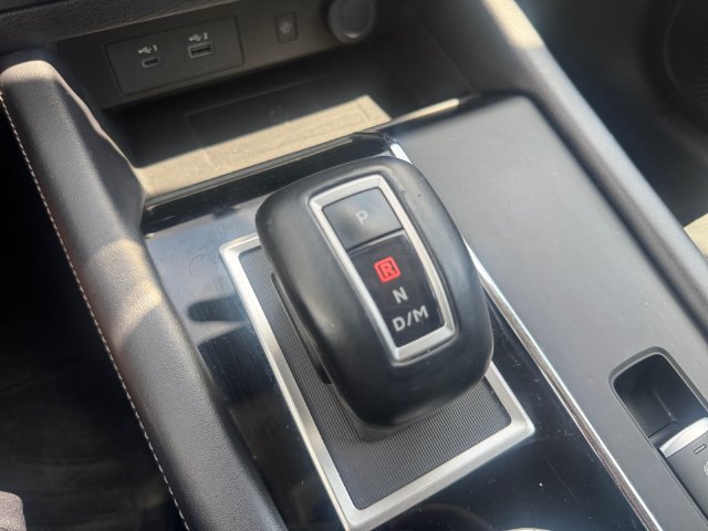 Used 2024 Mitsubishi Outlander SE AWD/4WD image 18