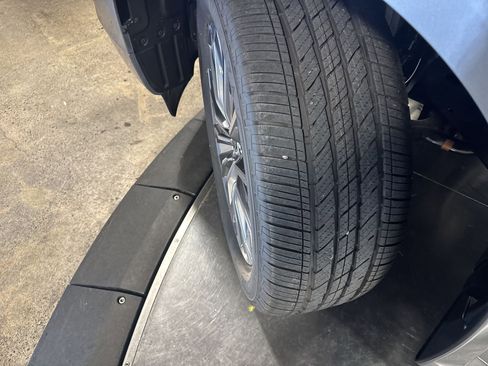 New 2025 INFINITI QX80 Sensory image 11