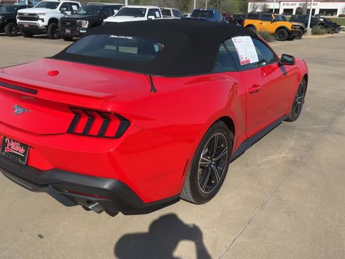 Used 2024 Ford Mustang Premium image 9