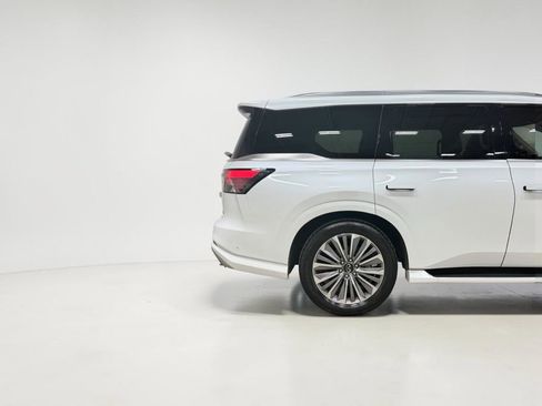 Used 2025 INFINITI QX80 Sensory image 15