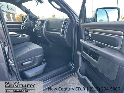 Used 2024 RAM 1500 Classic Warlock image 15