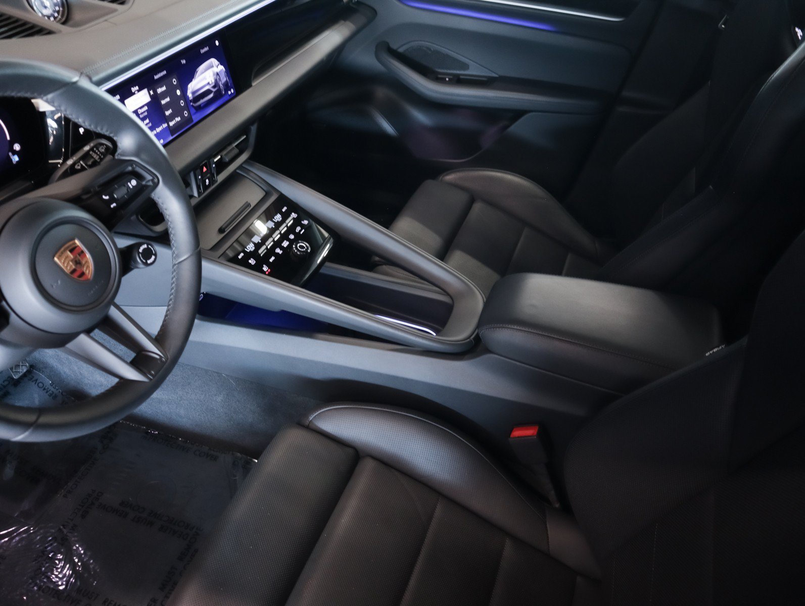 Certified 2024 Porsche Macan 4 Electric AWD/4WD image 17