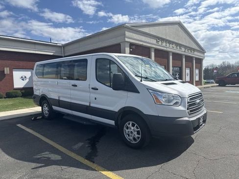 Used 2016 Ford Transit 350 XLT image 11