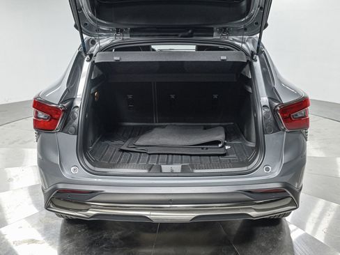 Used 2025 Chevrolet Trax ACTIV w/ Driver Confidence Package image 5