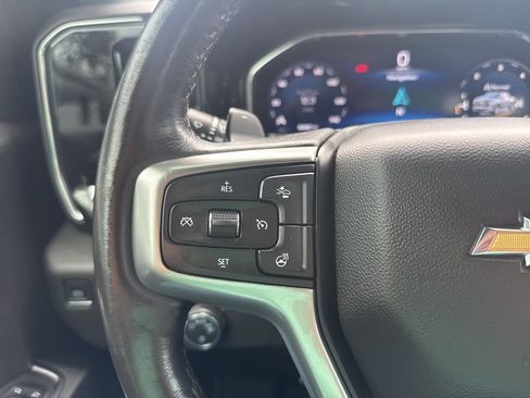 Used 2023 Chevrolet Silverado 1500 LT w/ Z71 Off-Road Package AWD/4WD image 30