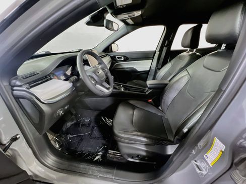 Used 2023 Jeep Compass Limited AWD/4WD image 19
