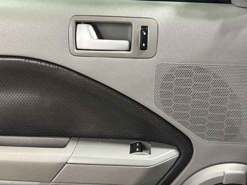 Used 2008 Ford Mustang GT Premium image 17