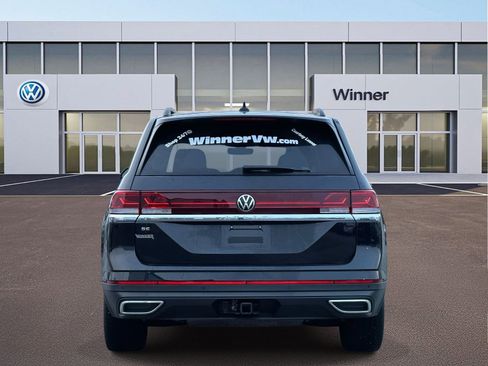 Used 2025 Volkswagen Atlas SE image 3