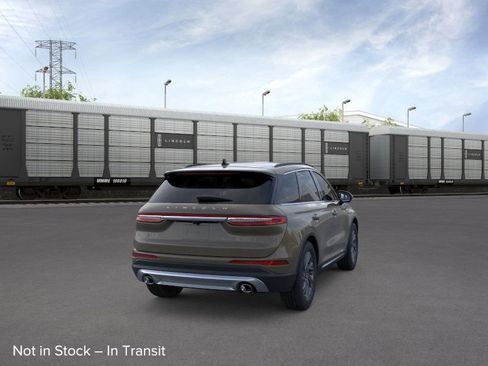 New 2026 Lincoln Corsair Premiere image 8