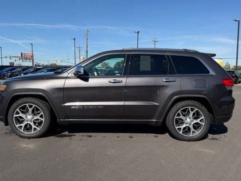 Used 2021 Jeep Grand Cherokee Overland AWD/4WD image 8