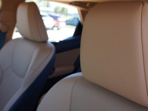 Used 2025 Lexus NX 250 FWD w/ Towing Package (2000 Lbs) image 23