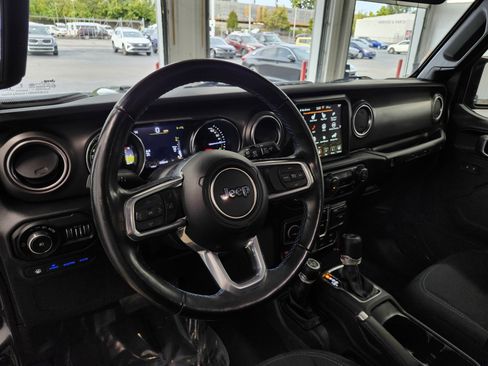 Used 2022 Jeep Wrangler Unlimited Rubicon 4xe w/ Cold Weather Group image 16