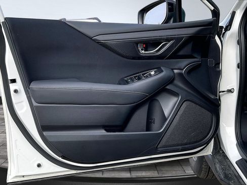 Certified 2025 Subaru Outback Premium w/ Popular Package #1A image 17