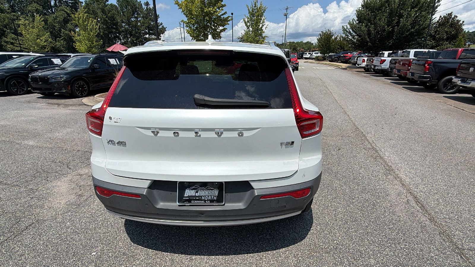 Used 2021 Volvo XC40 T5 Inscription w/ Protection Package Premier AWD/4WD image 9