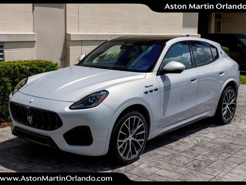 Used 2023 Maserati Grecale Modena AWD/4WD image 36