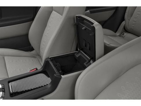 Used 2019 Land Rover Discovery Sport HSE AWD/4WD image 16
