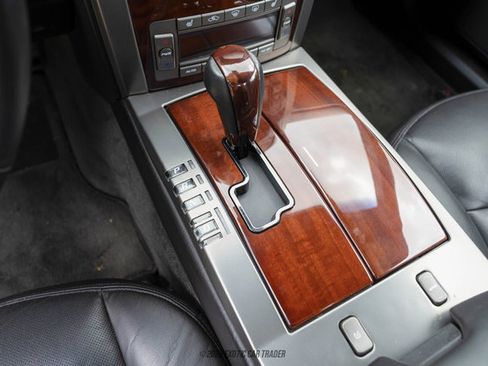 Used 2006 Cadillac XLR RWD image 93