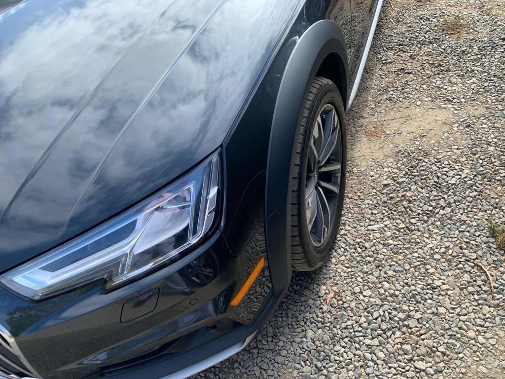 Used 2017 Audi A4 2.0T allroad Prestige w/ Prestige Package AWD/4WD image 2