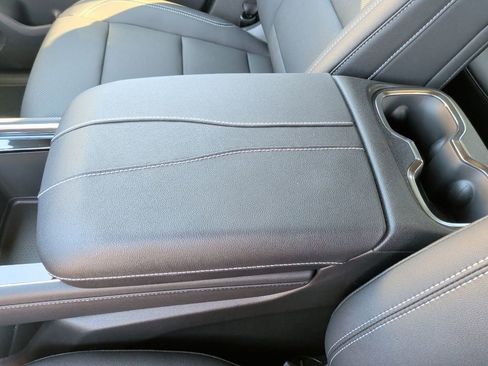 New 2026 Chevrolet Traverse LT image 29