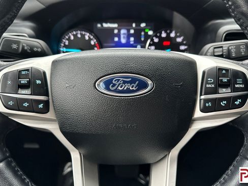 Used 2023 Ford Explorer XLT w/ Equipment Group 202A image 28