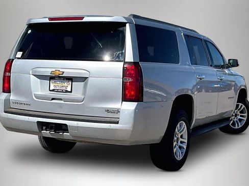 Used 2019 Chevrolet Suburban LT AWD/4WD image 6