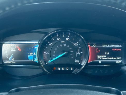 Used 2018 Ford Explorer XLT w/ Equipment Group 202A image 33