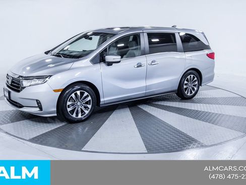Used 2024 Honda Odyssey EX-L image 3