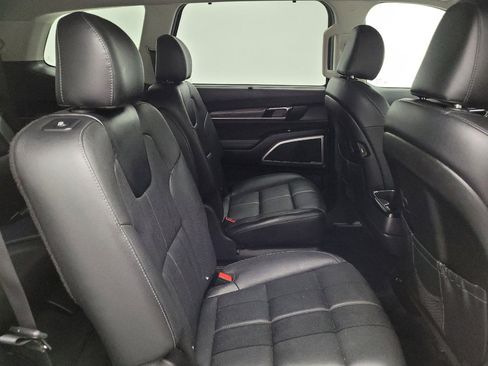 Used 2020 Kia Telluride EX w/ EX Premium Package AWD/4WD image 19