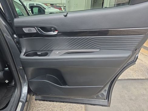 Used 2024 Hyundai Palisade Calligraphy image 27
