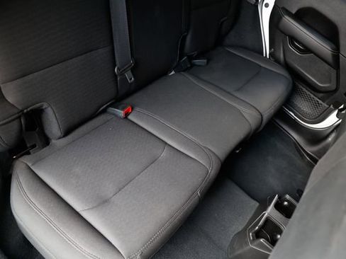 Used 2022 Jeep Wrangler Unlimited Sahara w/ Cold Weather Group image 15