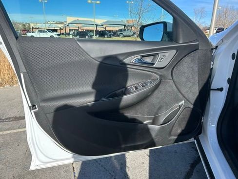 Used 2024 Chevrolet Malibu LT image 22