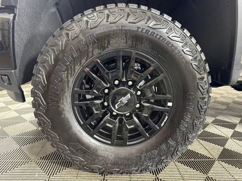 Used 2026 Chevrolet Silverado 2500 ZR2 AWD/4WD image 10