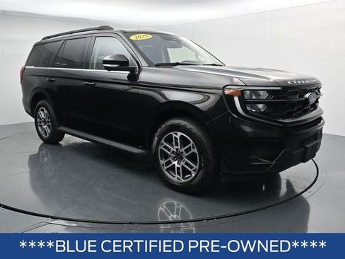 Certified 2025 Ford Expedition Active AWD/4WD image 2