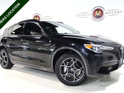 Used 2022 Alfa Romeo Stelvio Ti AWD/4WD image 1