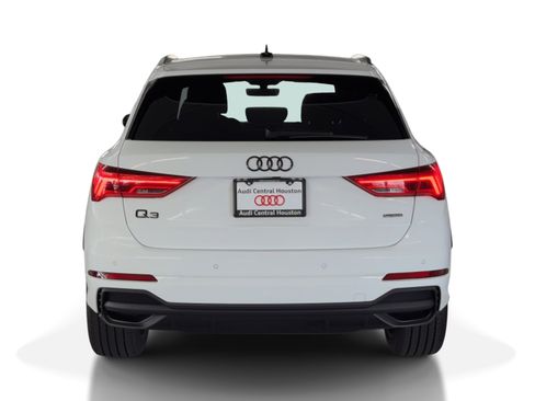 New 2025 Audi Q3 2.0T Premium image 10