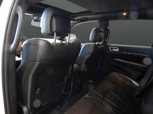 Used 2021 Jeep Grand Cherokee SRT AWD/4WD image 25