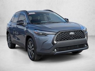 Used 2025 Toyota Corolla Cross XLE w/ Convenience Package video 3