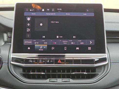 New 2026 Jeep Compass Latitude image 29