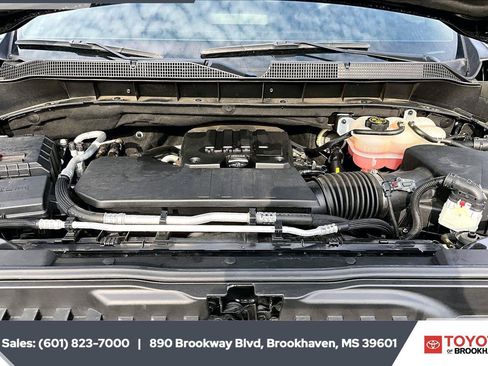 Used 2023 Chevrolet Silverado 1500 Custom AWD/4WD image 8