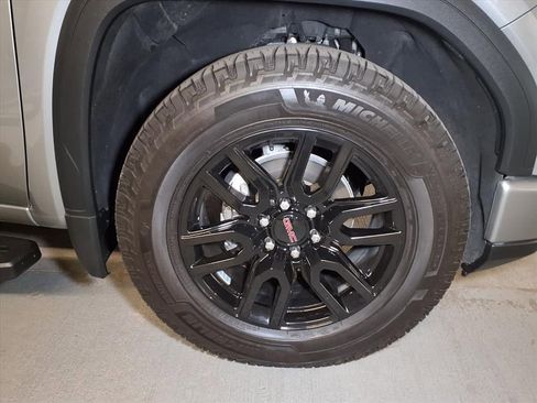 Used 2023 GMC Sierra 1500 Elevation w/ Elevation Premium Package image 5